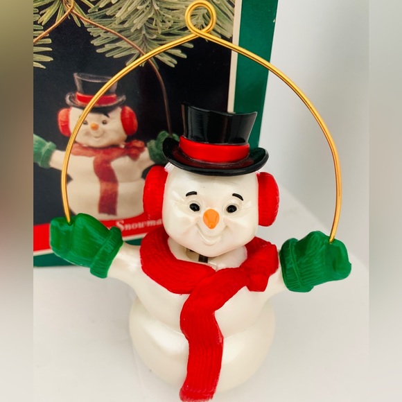 1989 Hallmark Ornament Wiggly Snowman 
Hallmark Keepsake Ornament - Picture 2 of 9
